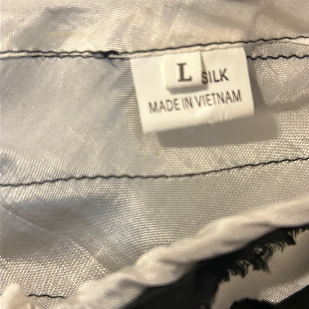 Black and White Silk Skirt - Picture 3 of 3